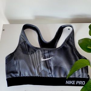 NIKE PRO SPORT BRA